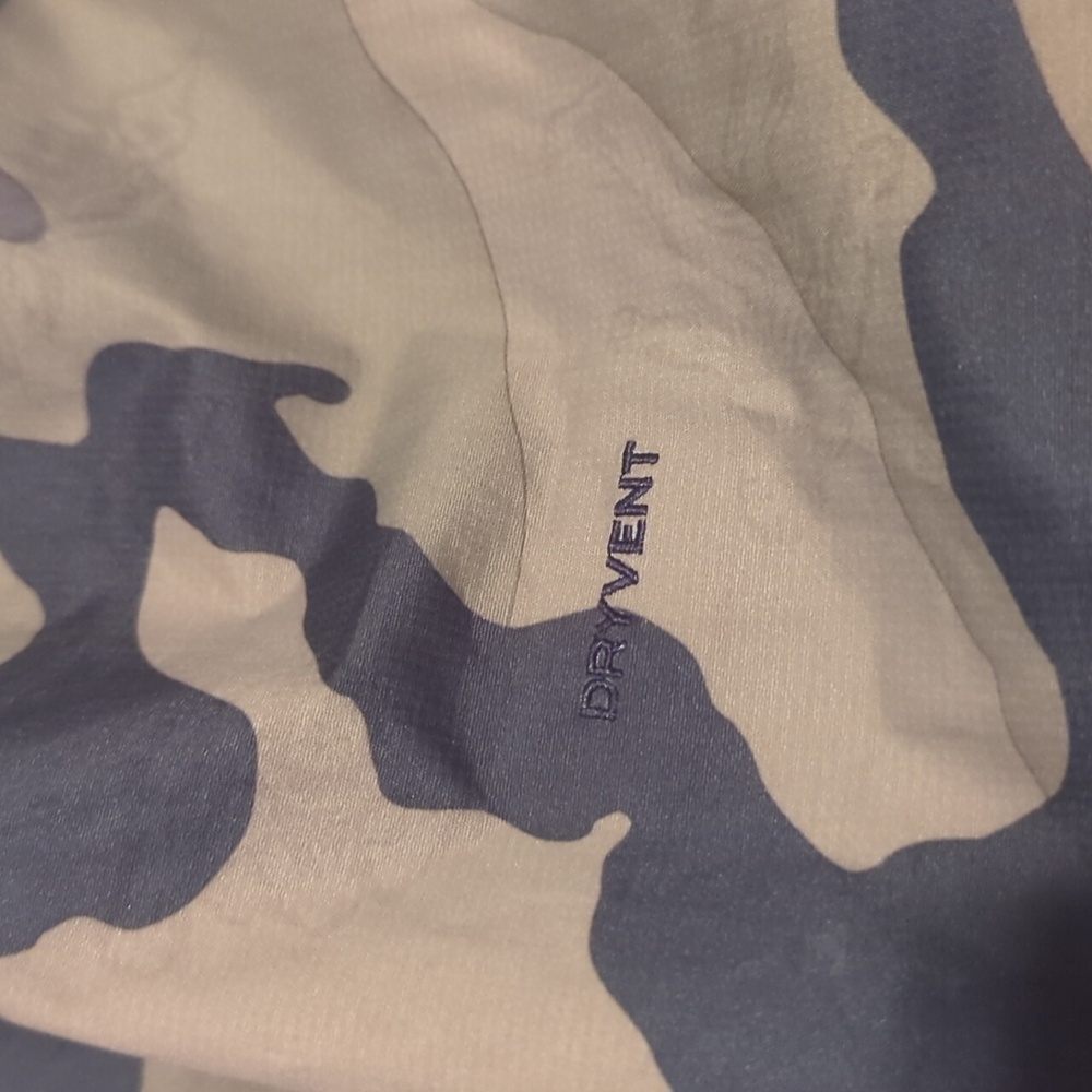 The North Face Men's Camouflage Windbreaker Rain Dryvent Jacket - Picture 7 of 9